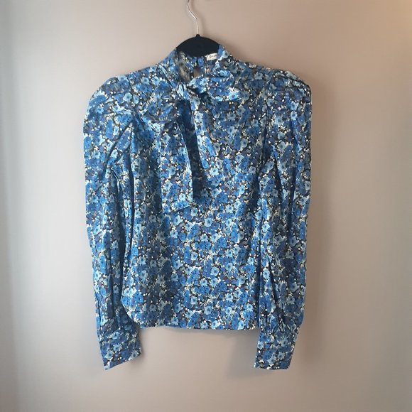 Stradivarius Blue Floral Blouse, Statement Sleeves, Tie at Collar NWOT Small - Picture 7 of 16